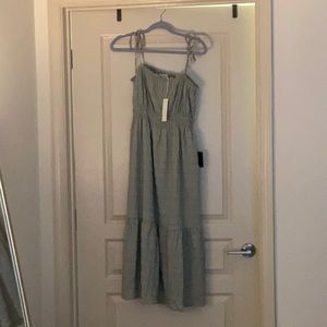 “Enjoy the Day” Sage Green Tie-Strap Midi Dress 
Lulus x LUSH (Medium)